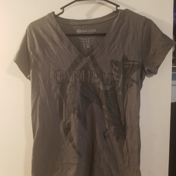 Grey bacardi bat shirt M bundle $5 each - Picture 2 of 2